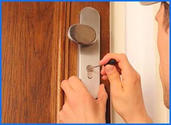West Newton Locksmith Store West Newton, MA 617-826-6186 - 10-lock-change-commercial